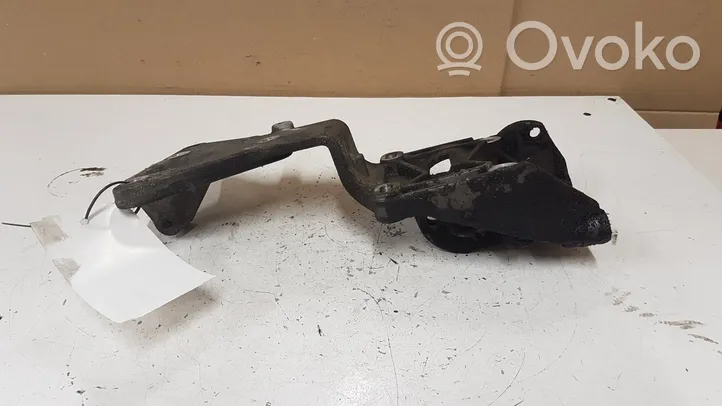 Volvo V50 Generator/alternator bracket 31251652