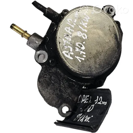 Opel Zafira B Vacuum pump 