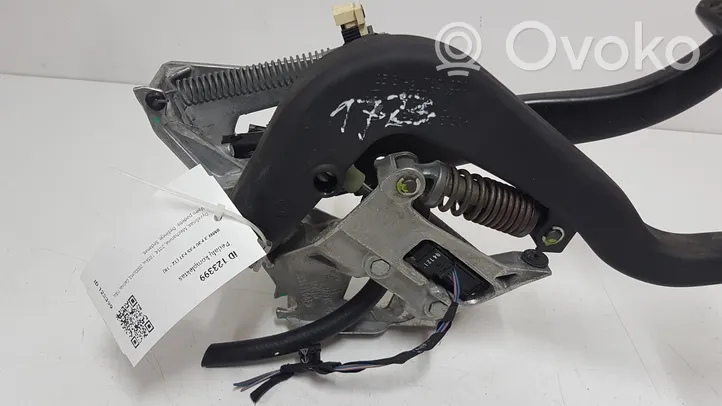 BMW 3 F30 F35 F31 Pedal assembly 35316762250