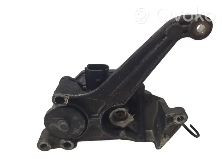 Opel Zafira B Intake manifold valve actuator/motor 55205127