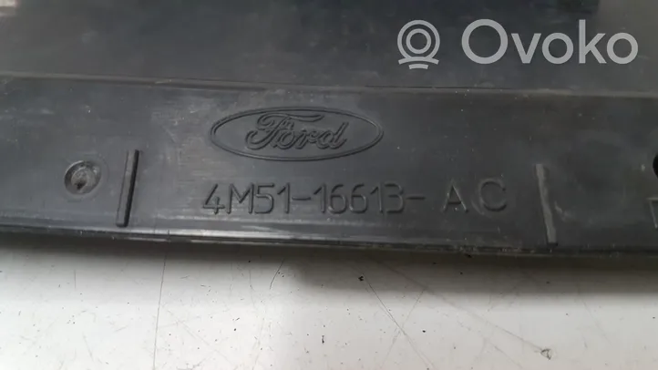 Ford Focus Garniture de radiateur 4M5116613AC