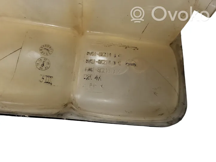 Ford Focus Coolant expansion tank/reservoir 8V618K218AE