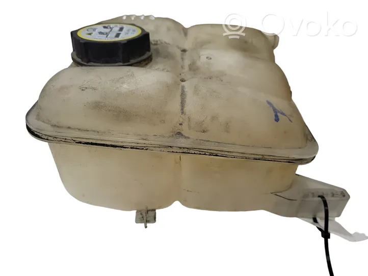 Ford Focus Coolant expansion tank/reservoir 8V618K218AE