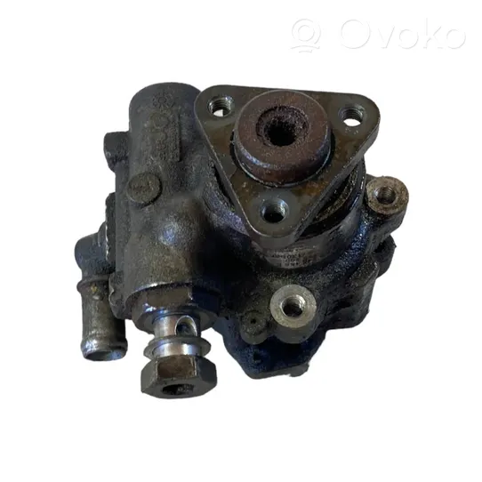 Audi A3 S3 8P Ohjaustehostimen pumppu 4F0145155E