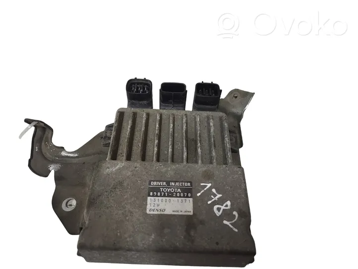 Toyota Corolla Verso E121 Unité / module de commande d'injection de carburant 8987120070