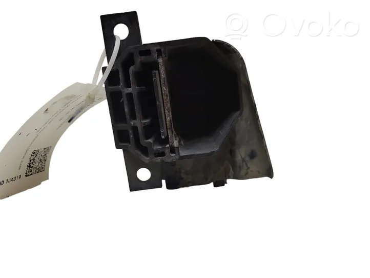 BMW 3 E90 E91 Staffa di montaggio del radiatore 23781010