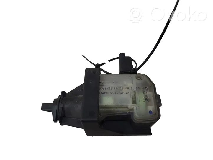 Citroen C4 Grand Picasso Verrouillage du bouchon du réservoir de carburant 806653