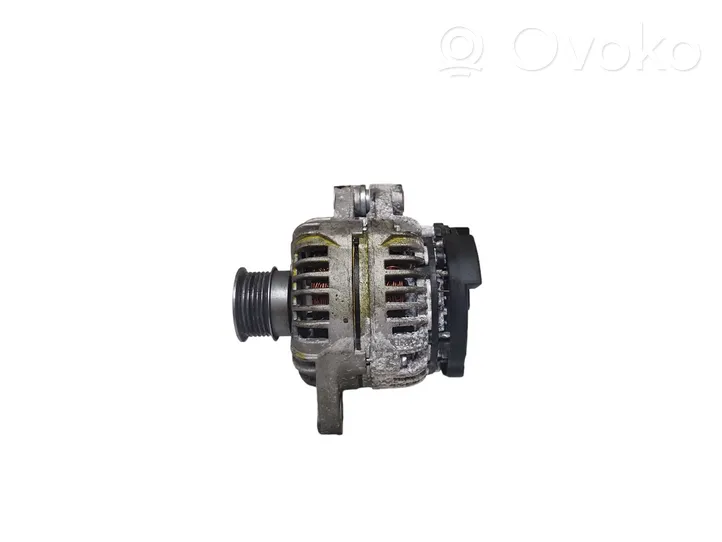 Opel Astra H Alternator 