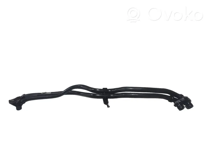 BMW 3 F30 F35 F31 Tuyau d'alimentation conduite de carburant 14089210