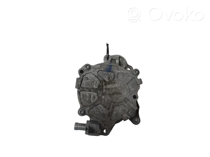 Volkswagen Golf VII Vacuum pump 03L145100F