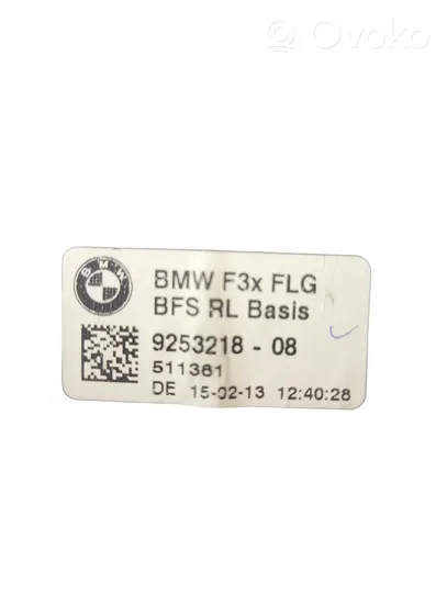 BMW 3 F30 F35 F31 Šoninės oro grotelės 925321808