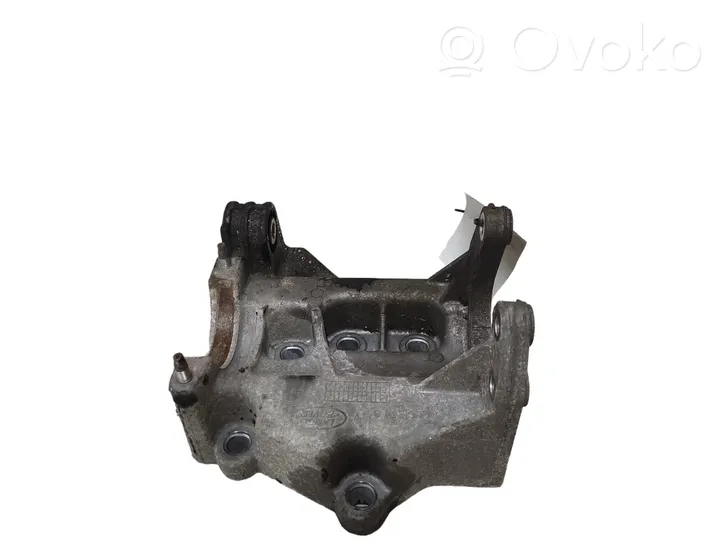 Land Rover Evoque I Staffa del cuscinetto di supporto dell’albero di trasmissione 6G9N4H473CE