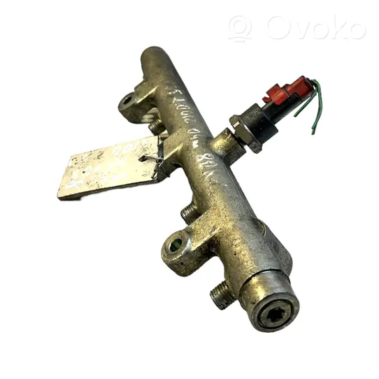 Citroen C5 Tuyau de conduite principale de carburant 0445214019