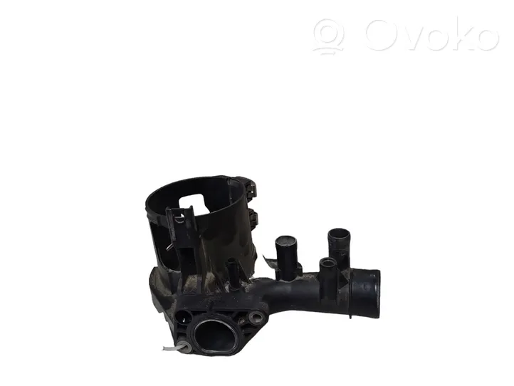 Mercedes-Benz GLC C253 Staffa/supporto di montaggio del filtro carburante 6512001556