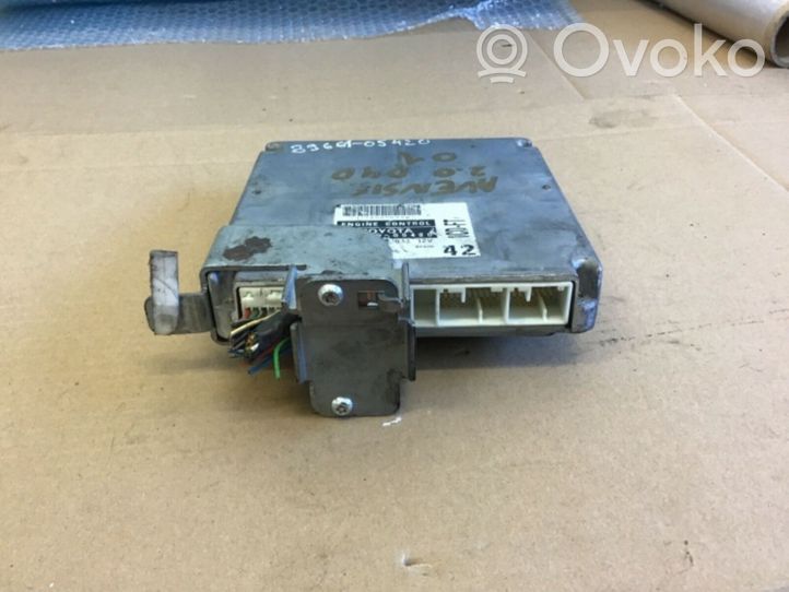 Toyota Avensis T220 Calculateur moteur ECU 8966105420