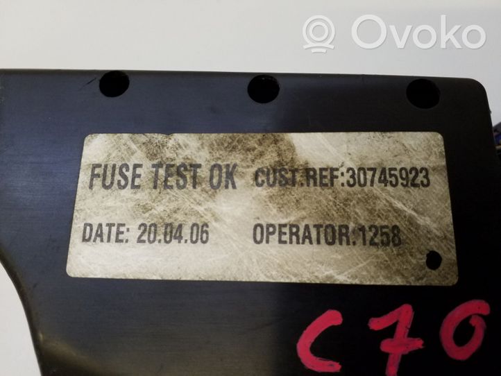 Volvo C70 Module de fusibles 30745923