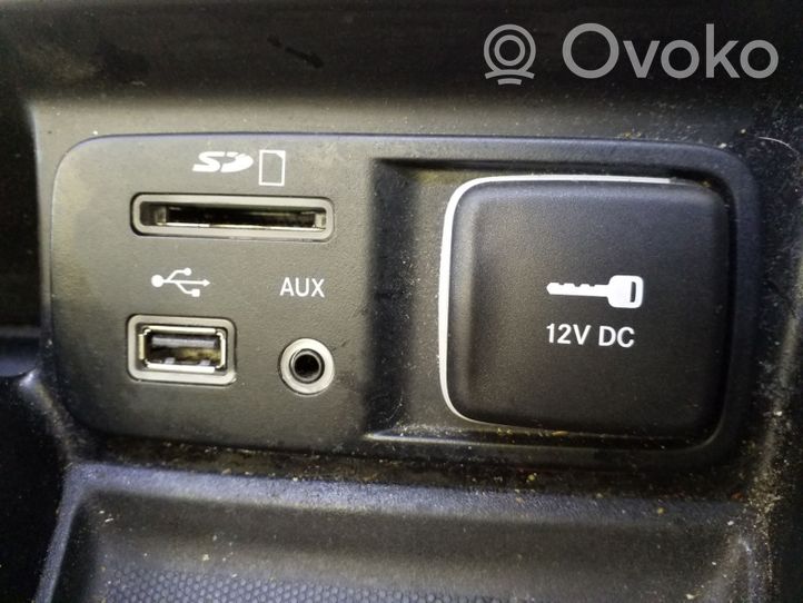 Jeep Cherokee Gniazdo / Złącze USB 1UJ60DX9AD