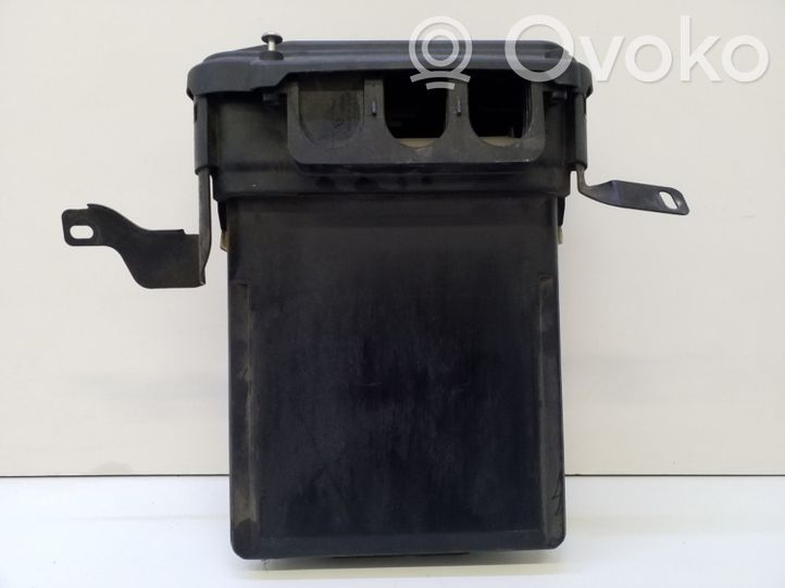 757847902 BMW 7 F01 F02 F03 F04 other engine part, 18.00 € | RRR
