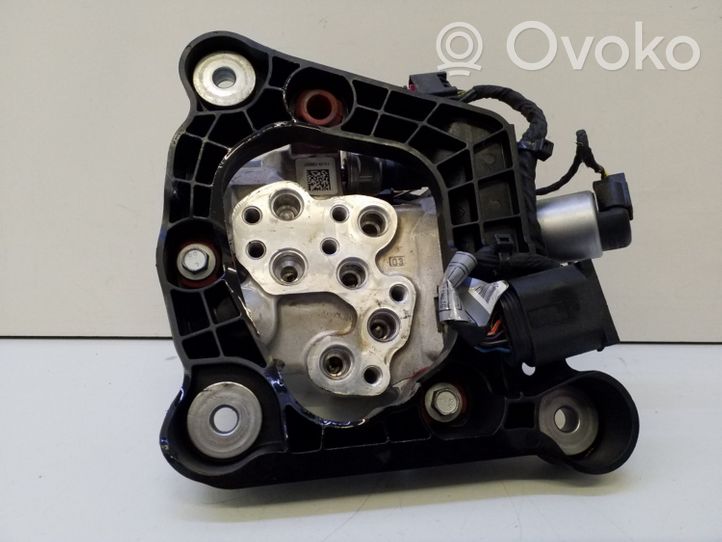 BMW 7 F01 F02 F03 F04 Aktīvā stabilizatora vadības / vārsta bloks 6775258