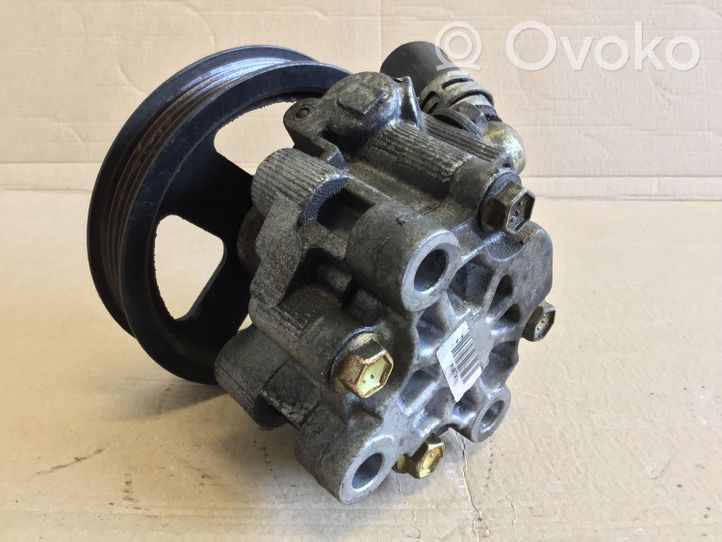 Toyota Avensis T220 Ohjaustehostimen pumppu OEM