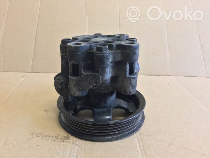 Toyota Avensis T220 Ohjaustehostimen pumppu OEM