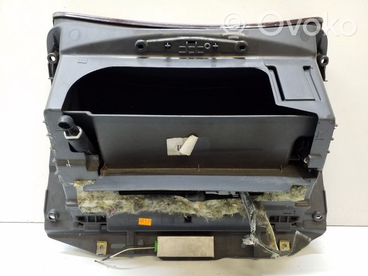 Volvo V70 Kit de boîte à gants SB148738