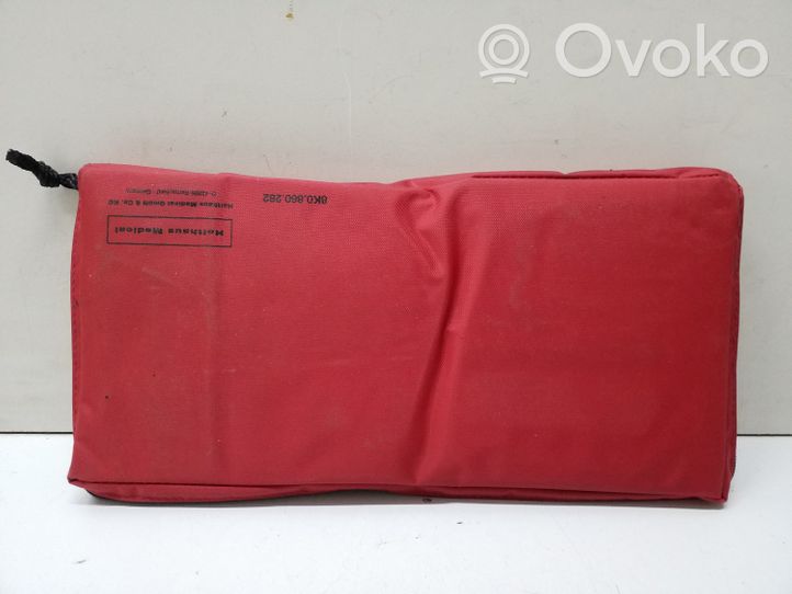 Audi A5 8T 8F Trousse de premiers secours 8K0860282