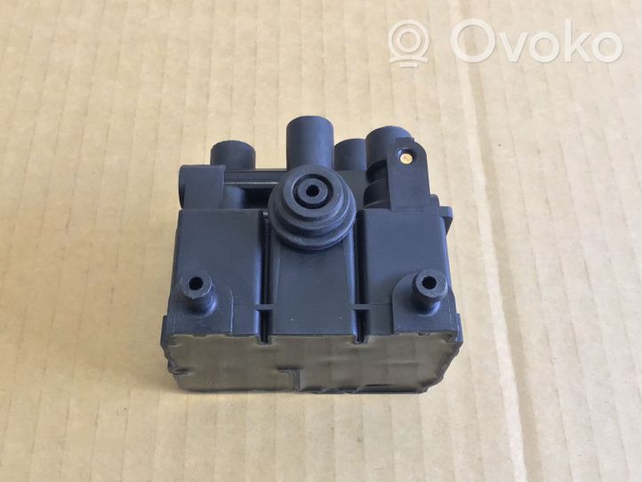 Land Rover Range Rover Sport L494 Blocco valvola della sospensione pneumatica CPLA5B710BB