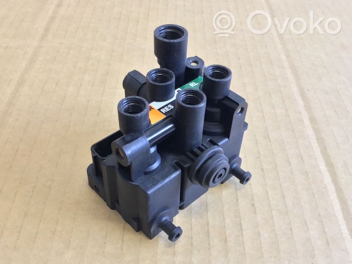 Land Rover Range Rover Sport L494 Blocco valvola della sospensione pneumatica CPLA5B710BB