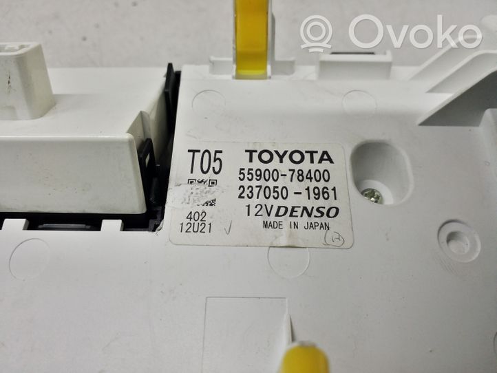 Lexus NX Panel klimatyzacji 5590078400