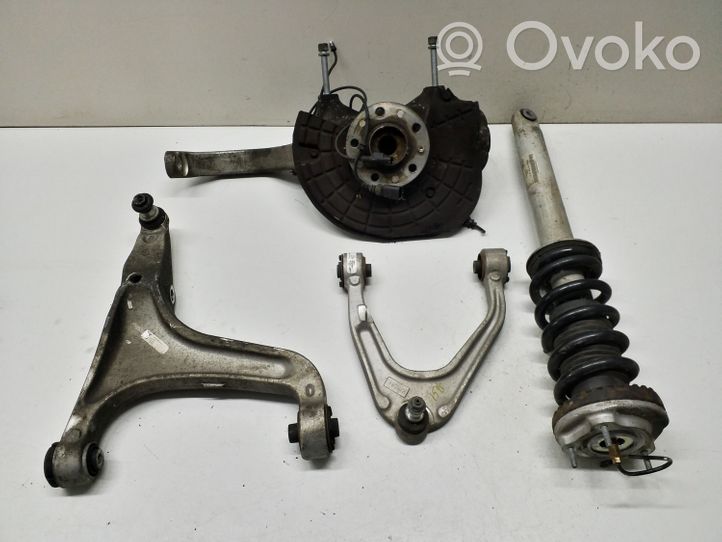 Maserati Quattroporte Set del kit di montaggio della sospensione anteriore 06700054550