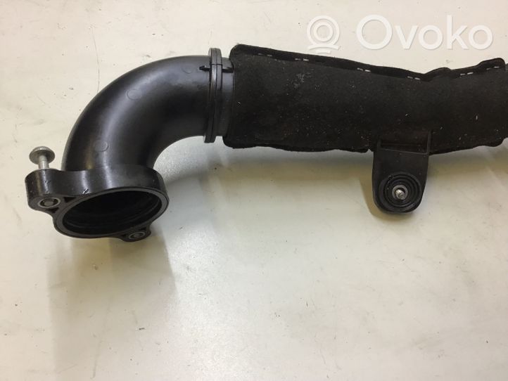 Audi A6 S6 C7 4G Tube d'admission de tuyau de refroidisseur intermédiaire 04L145828B