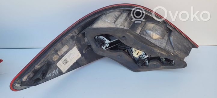 Mercedes-Benz R W251 Luci posteriori A2518200464