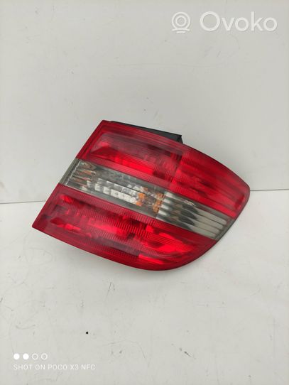 Mercedes-Benz B W245 Lampa tylna A1698202464