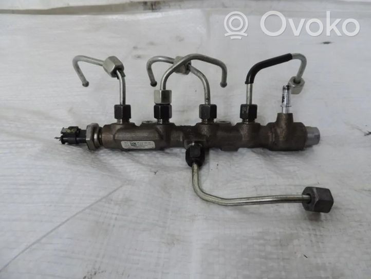 Opel Crossland X Listwa wtryskowa 9821399680