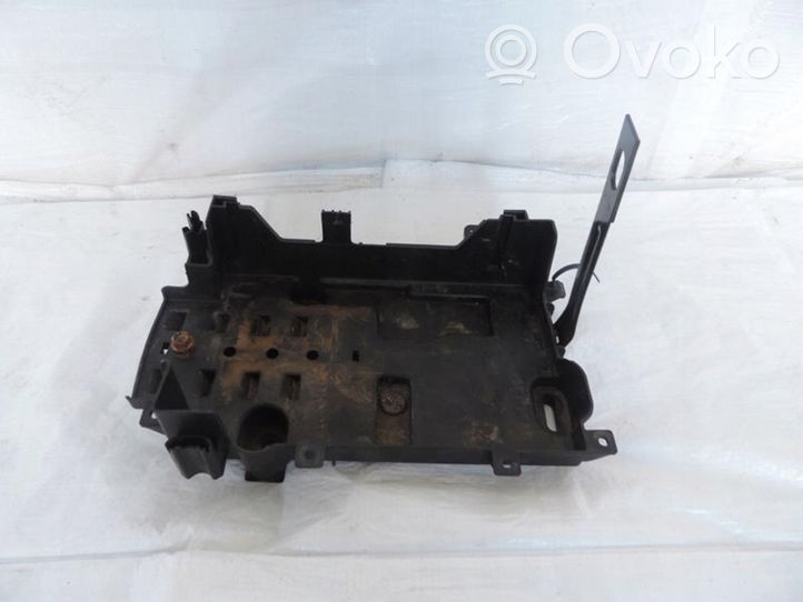 Opel Mokka Battery box tray 95933269