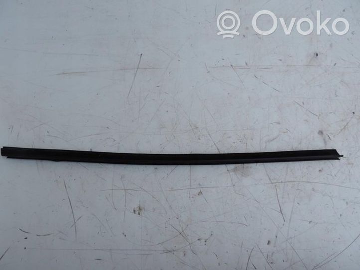 Ford Mondeo MK V Sliding door rubber seal 