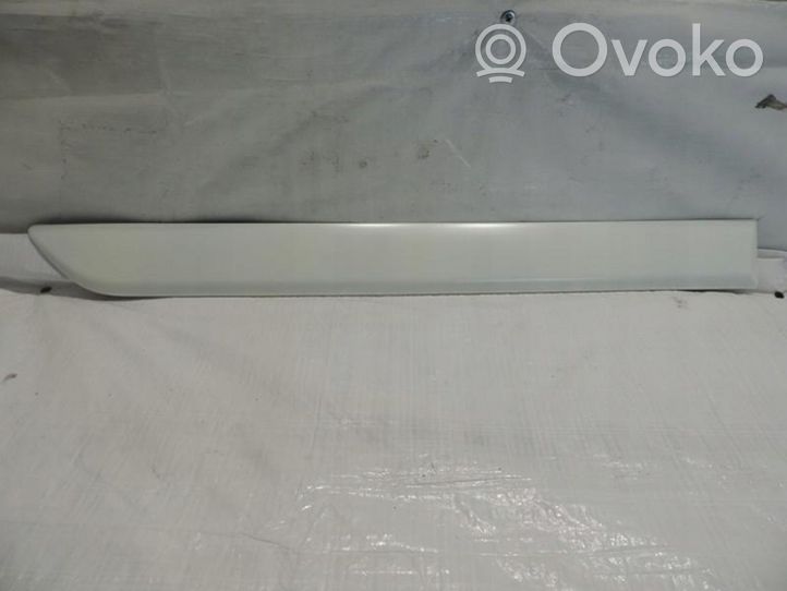 Opel Corsa D Rivestimento portiera posteriore (modanatura) 13188293