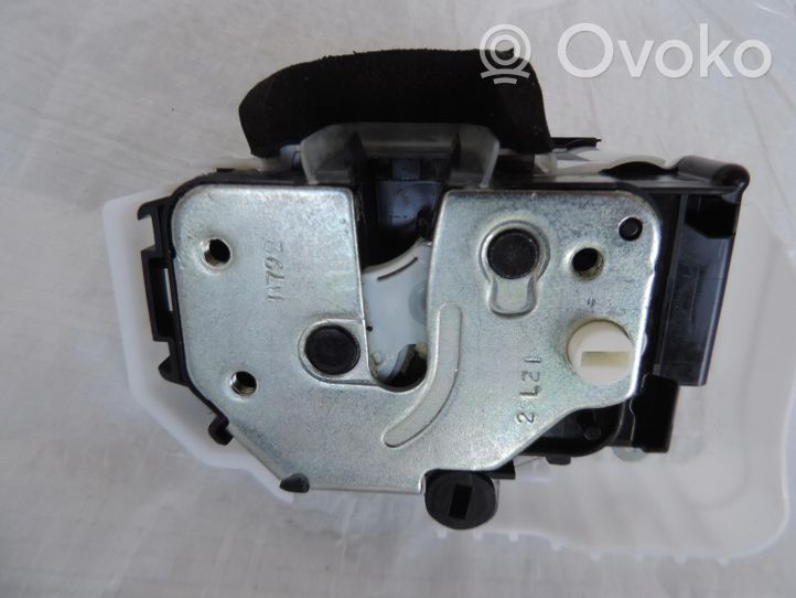 Opel Combo D Serrure de porte avant 95518206