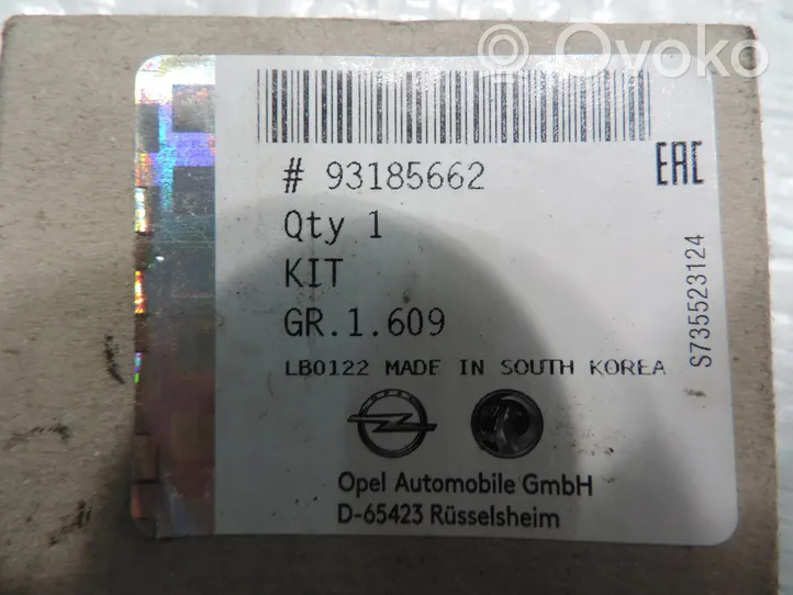 Opel Astra H Oil pump 93185662