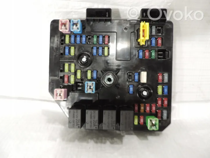 Opel Antara Fuse box set 95903657