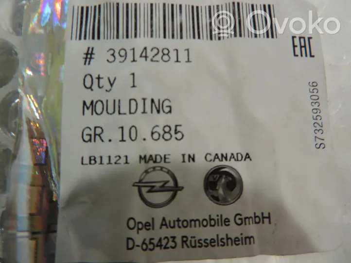 Opel Omega B2 Apdaila priekinių durų (moldingas) 39142811