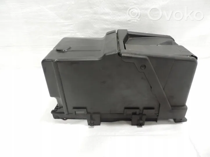 Ford Mondeo Mk III Battery box tray 6G91-10723-AF
