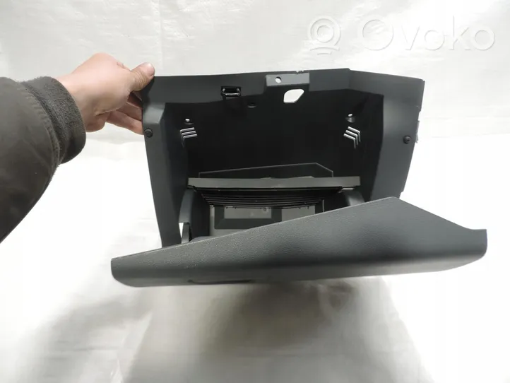 Ford C-MAX II Glove box AM51-R06044-CCW