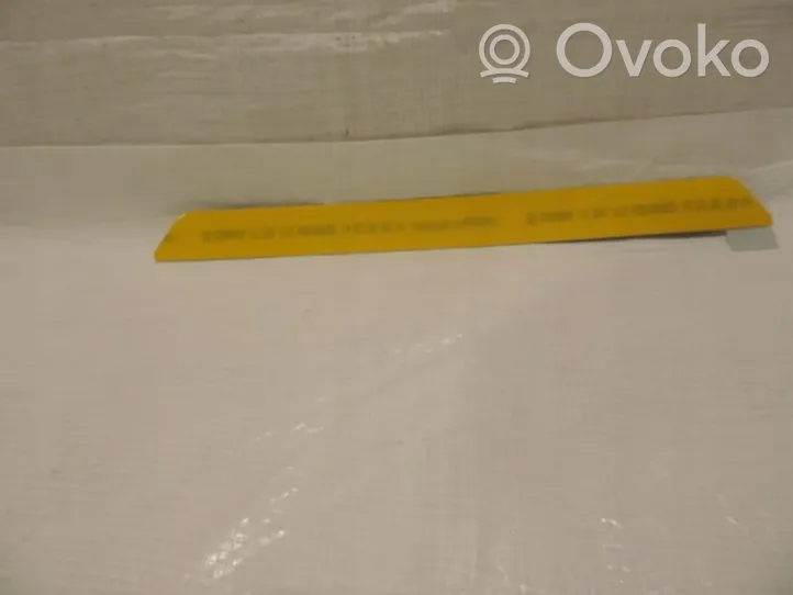 Opel Astra H Rear sill (body part) YQ00740280