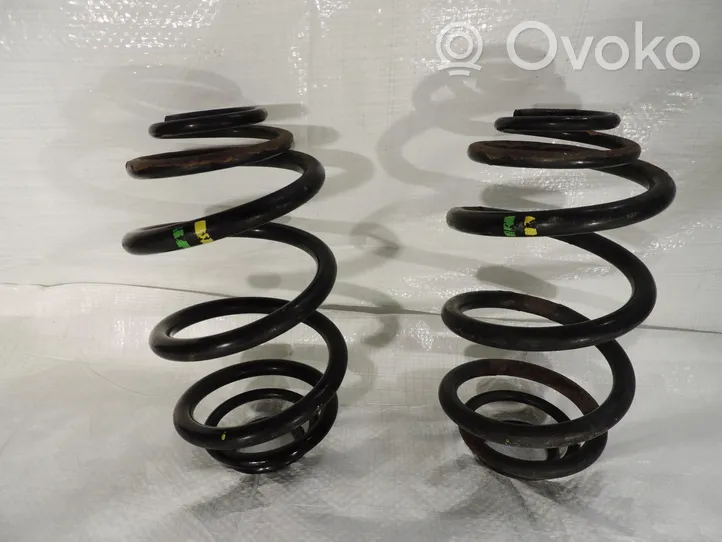 Opel Vivaro Rear coil spring 