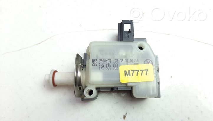 Volkswagen Golf V Motorino del tappo del serbatoio del carburante 1C0810773