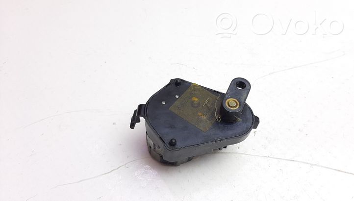 BMW 7 E32 Motor/activador trampilla de calefacción 0132800001