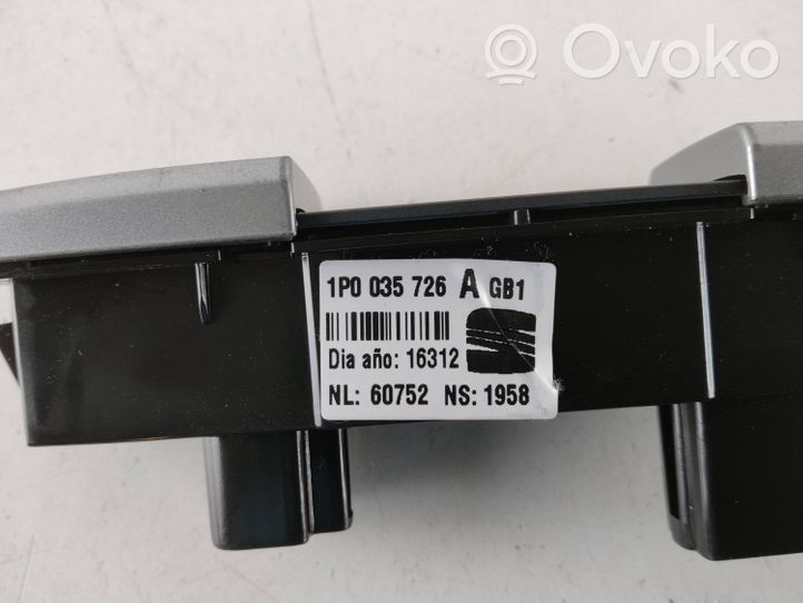 Seat Altea Gniazdo / Złącze USB 1P0035726A