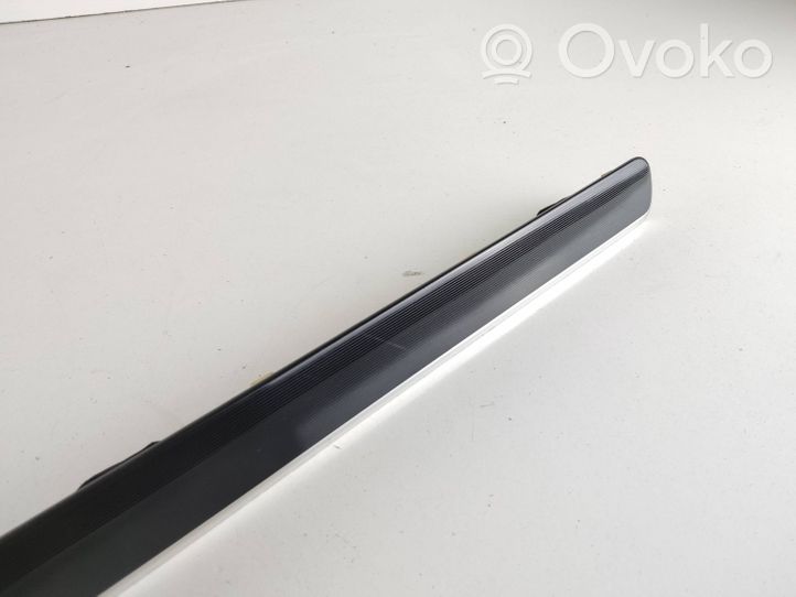 Volkswagen Golf VI Rivestimento del vano portaoggetti del cruscotto 5K1858529